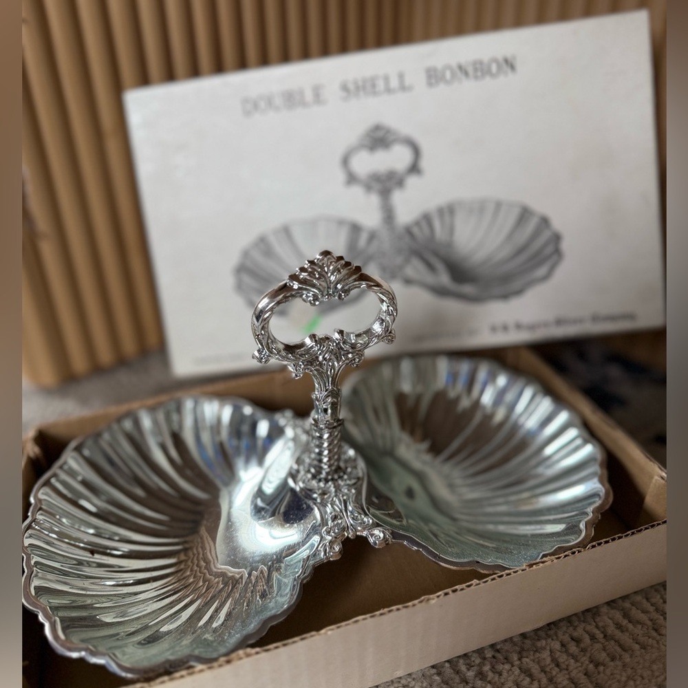 Vintage F.B. Rogers Silver Co Silver Plated Double Shell Bonbon Seashell Dish